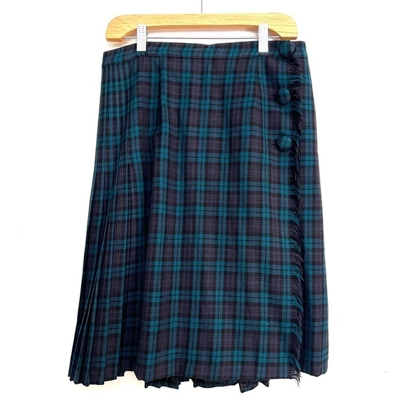Vintage Black Watch Ladies Kilt 50s Pleated Tartan Skirt Highland  Wear Scottish - Picture 1 of 8